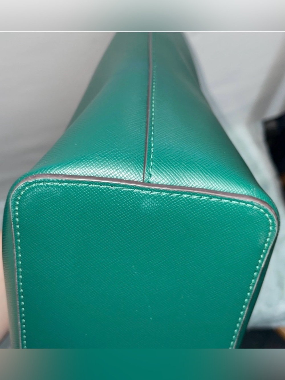 Kate Spade Brynn Emerald Green Saffiano Leather Tote Bow Charm Shoulder Bag EUC - Picture 5 of 11